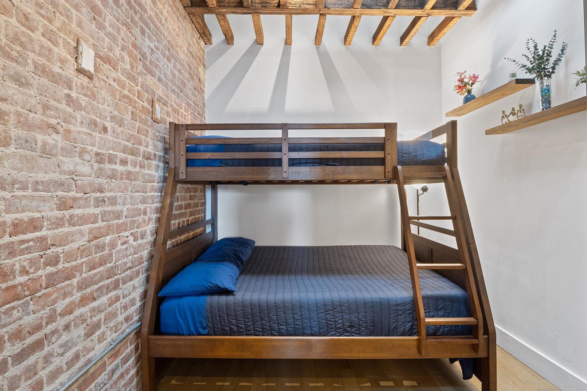 Chic Penthouse 15 Minutes From Nyc - Bus Stop At Doorstep Hoboken Buitenkant foto