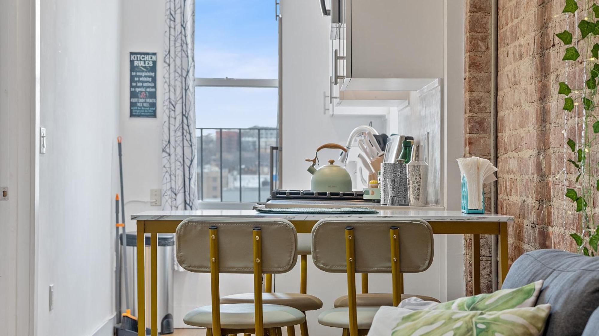 Chic Penthouse 15 Minutes From Nyc - Bus Stop At Doorstep Hoboken Buitenkant foto