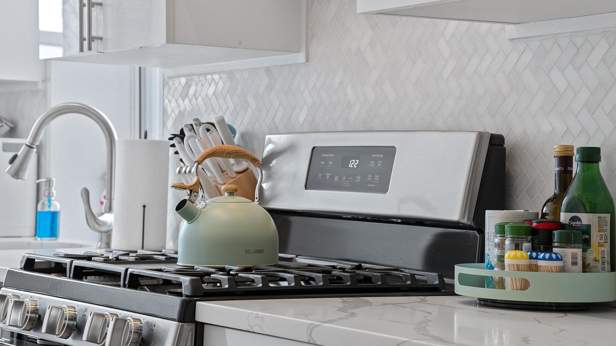 Chic Penthouse 15 Minutes From Nyc - Bus Stop At Doorstep Hoboken Buitenkant foto